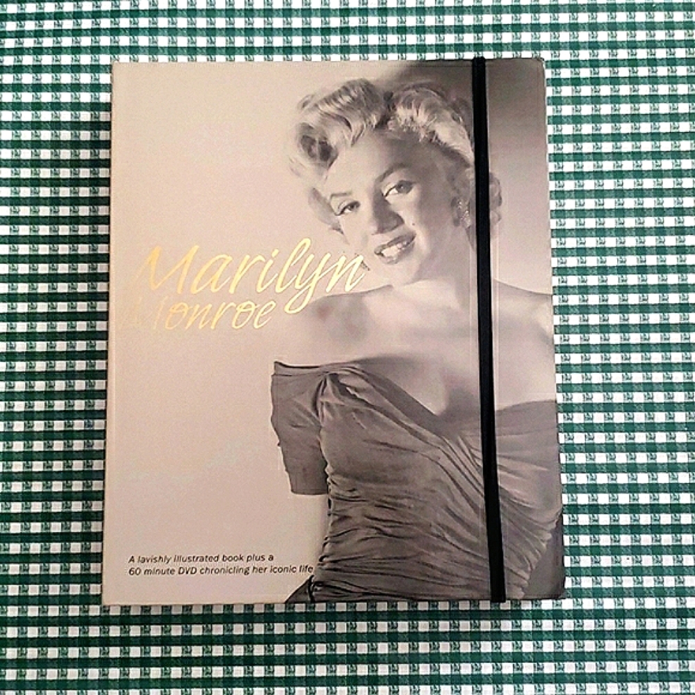 Vtg Marilyn Monroe A Photographic History of Her Iconic Life Book with DVD